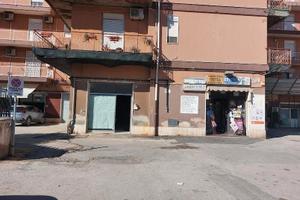Basso commerciale zona specchi