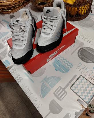 Nike Air Max Invigor Print 