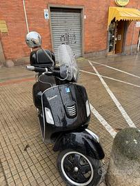 Vespa GTS 300 Super