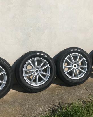 cerchi e gomme range rover sport 235/65 R19