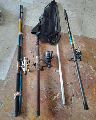 Set Pesca Completo: 3 Canne con Mulinello + Guadin