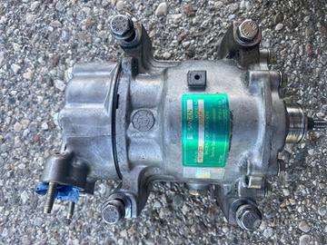 Compressore auto aria condizionata