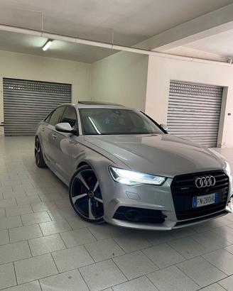 Audi A6 COMPETITION 326 CV