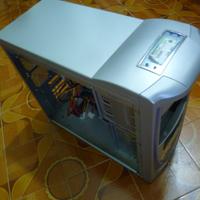 Computer Case con lettore floppy e alimentatore