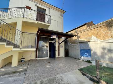 NEGOZIO A FRANCAVILLA AL MARE