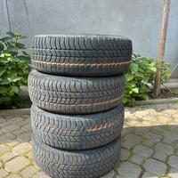 Pneumatici 4stagioni e cerchio in metalli