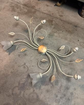 Lampadario in metallo