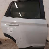 Hyundai KONA SPORTELLO BIANCO POSTERIORE