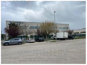 Capannone Industriale Castellalto [A4354896]
