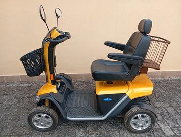 Scooter elettrico per anziani