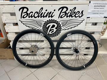 Ruote carbon 35mm NUOVE smontate da Whistle Vaero