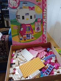 la casa di Hello  Kitty 198 pezzi