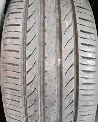 Gomme estive 215/50 r18 
