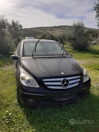 Mercedes turbo benzina 240 cv