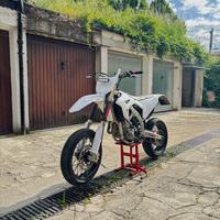 HONDA CRF 450 motard (targato)