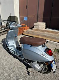 Vespa primavera 150