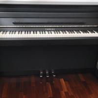 Pianoforte yamaha clavinova 585