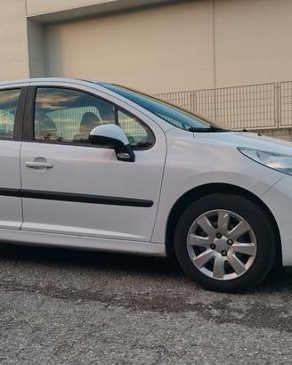 Peugeot 207 1.4 METANO