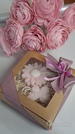 Margherita e farfalla in cera