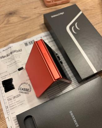 Samsung Z Flip 7 Coral RED 256GB - con Scontrino
