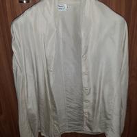 Camicetta di seta con collo a scialle