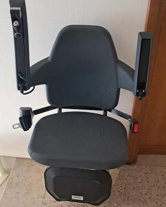 Montascale elettrico MOBILITY CARE