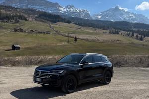 VOLKSWAGEN Touareg - 2019