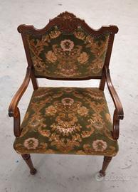 Sedia poltroncina in legno con braccioli