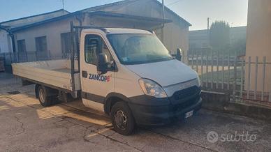 FURGONI : Troppi KM - Fusi - Incidentati