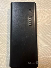 Power bank Trust 12000mAh con cavo USB