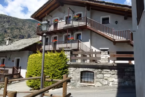 IN TIPICO VILLAGGIO DI MONTAGNA
