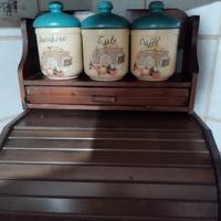 mobiletto porta pane con vasetti