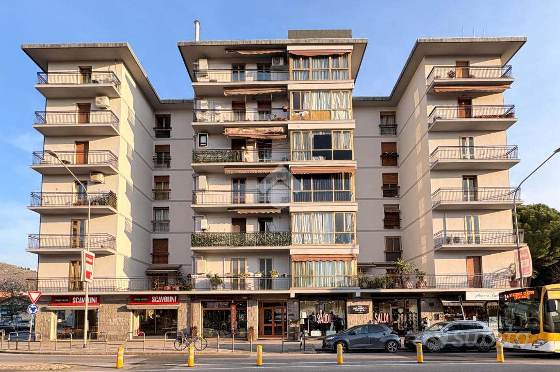 4 LOCALI A PRATO