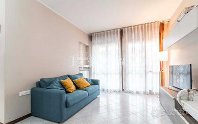 AMPIO BILOCALE RISTRUTTURATO CON BOX E CANTINA!