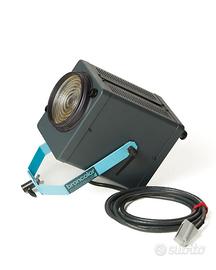 Flash Broncolor Pulsospot 4 con lampadina 3200W e