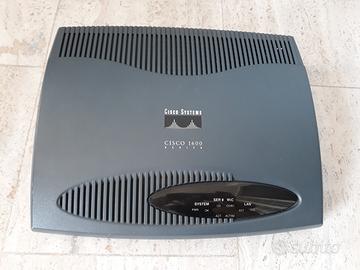 Router CISCO serie 1600 modello 1601R