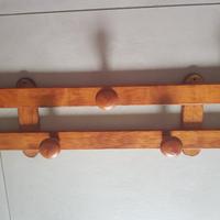 attaccapanni in legno