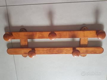 attaccapanni in legno