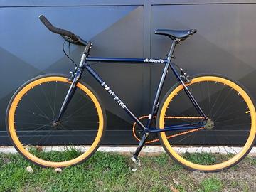 Bicicletta flip flop (scatto fisso/single speed)