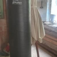 Sacco boxe con base....