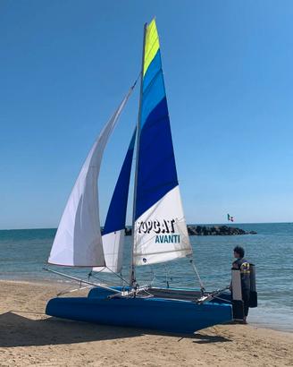 Catamarano Top Cat mod. avanti italia blu