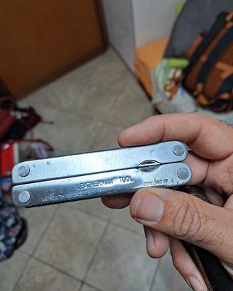 Leatherman Pocket Survival Tool primo brevetto