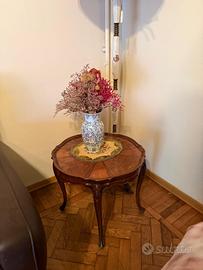 Tavolino tondo in legno intarsiato