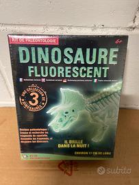 Dinosaure fluorescent gioco