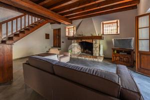 VILLA SINGOLA A TOSCOLANO-MADERNO
