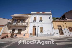 CASA INDIPENDENTE VIA UMBERTO 30