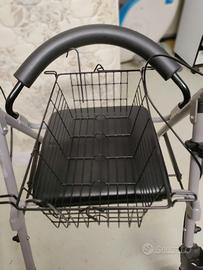 deambulatore pieghevole con schienale  e seduta