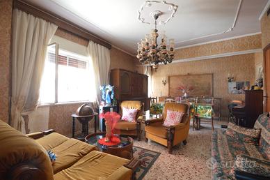 MINISSALE - Trivani con posto auto e cantina