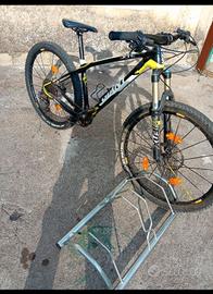 Mtb GIANT IN Carbonio misura 27,5 S 