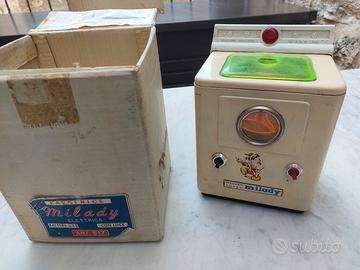 Lavatrice giocattolo anni '60